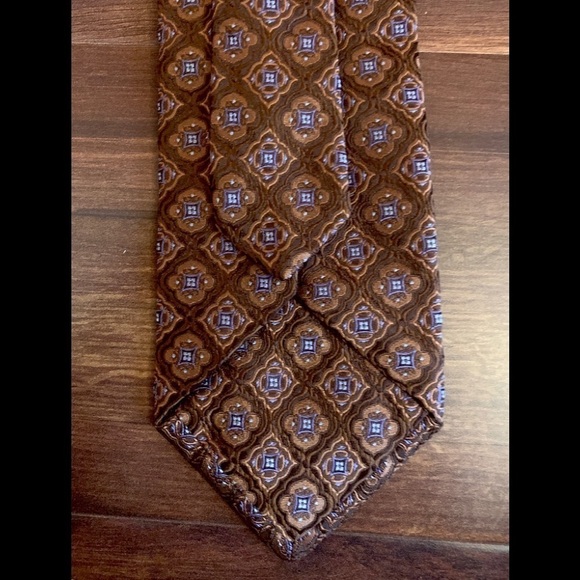 IKE BEHAR New York Brown Silk Necktie - Picture 4 of 10
